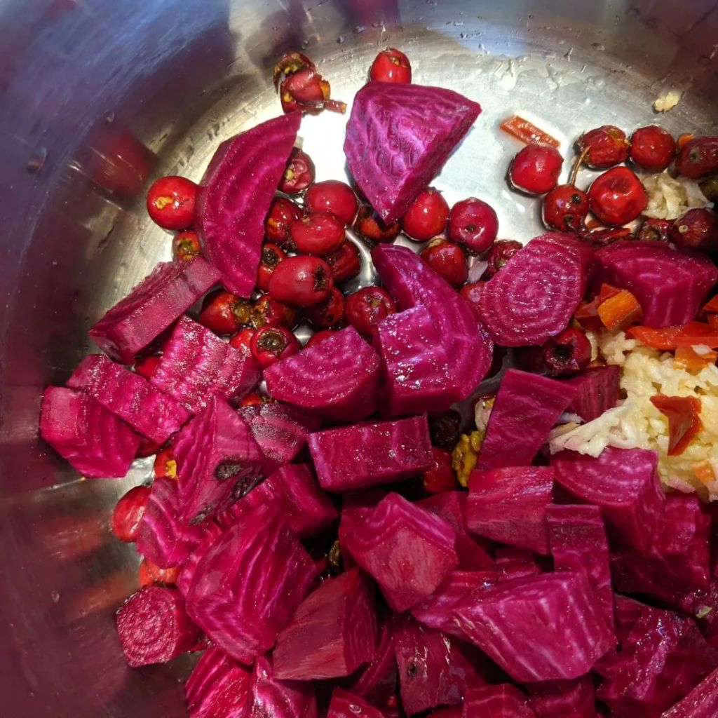 Homemade Hawthorn Ketchup with a Beetroot&nbsp;Twist